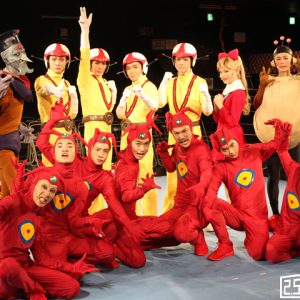 クレイジーすぎるLIVEミュージカル演劇『チャージマン研！』が開幕　細かいことは「気にするな！」 イメージ画像