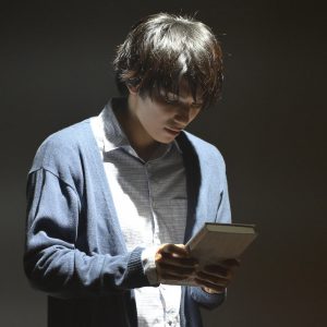 俳優・糸川耀士郎が演じる、何人もの主人公たち　演劇配信「ひとりしばい」第5弾レポ イメージ画像