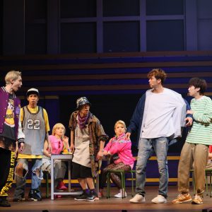 竹内涼真の初舞台、ミュージカル『17 AGAIN』が開幕　舞台映像・写真・コメントが到着 イメージ画像