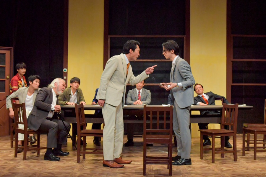キムラ真「ライバルは先週の自分たちです」、舞台『12人の怒れる男』東京公演が開幕 イメージ画像