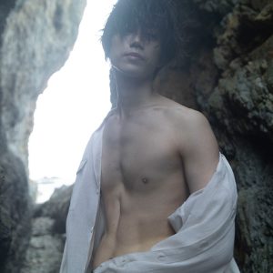 高橋健介の1st写真集「モライモノ」発売決定、鍛え上げた肉体美を披露 イメージ画像