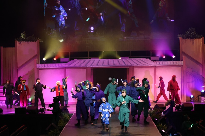 ミュージカル「忍たま乱太郎」第13弾 忍術学園 学園祭 2023開幕　四・五・六年生が勢ぞろい イメージ画像